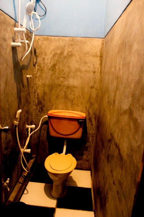 J Hostel Kandy Extérieur photo